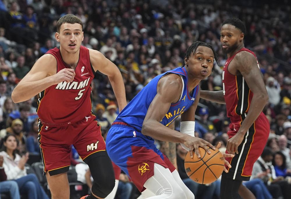 滑雪运动员 滑雪运动员